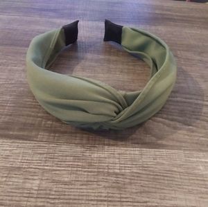 Knotted headband